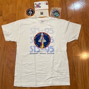 John Herschel Glenn JR Collection T Shirt Size Large 4 patches Space Bio 1998